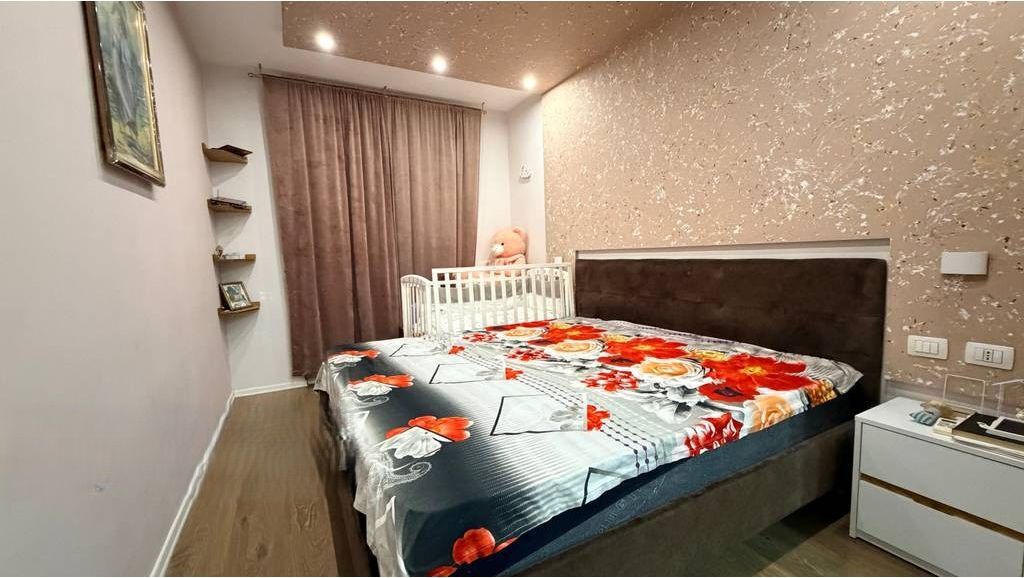JEPET ME QIRA APARTAMENT 2+1+2 TEK FIORI DI BOSKO ! 750 € /Muaj