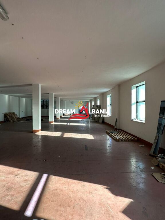 Godine 3 kateshe kapanon ne shitje ne Vore prane Autostrades Tirane-Durres (ID 4181071 ).