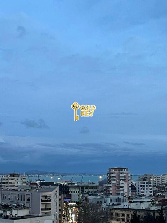 🏡 APARTAMENT ME QERA 2+1+2+VERAND+TARRAC PRANVERA DURRES