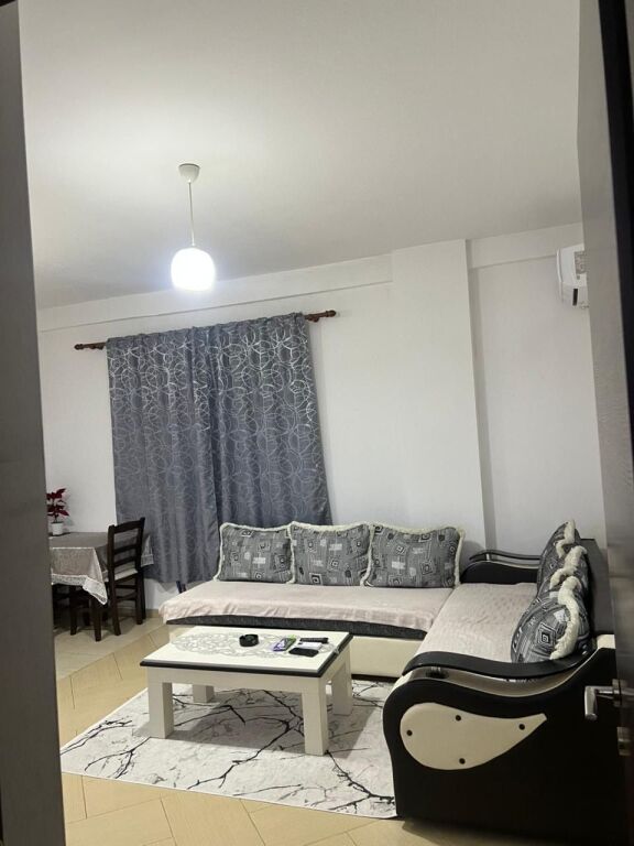 Appartamento 1+1 in affitto al Bulevardi Migjeni a Yzberisht