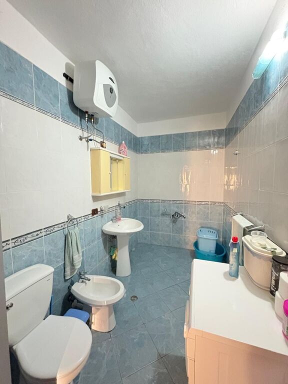 Apartament 2+1+2 për Qira – pranë Gjykatës, Durrës