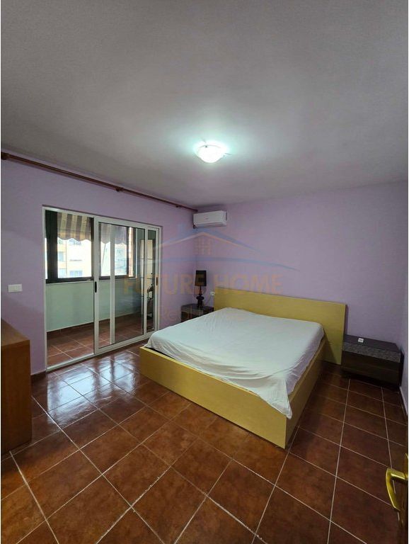 Qera, Apartament 3+1+2, Komuna e Parisit