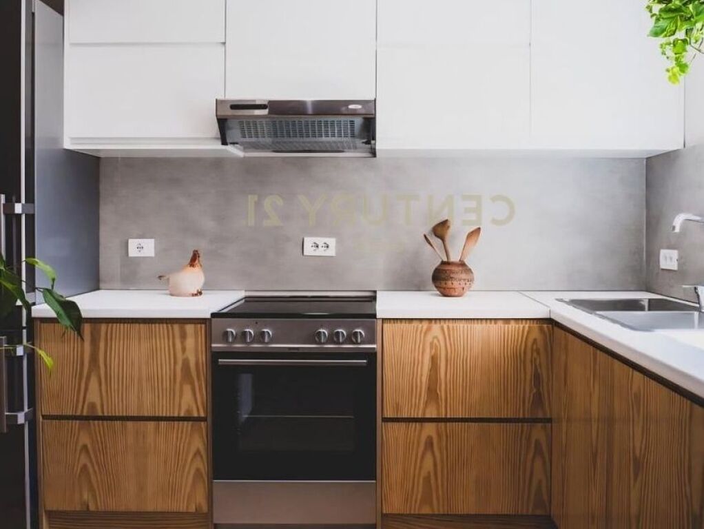 Affittiamo appartamento 1+1 in Via Fortuzi