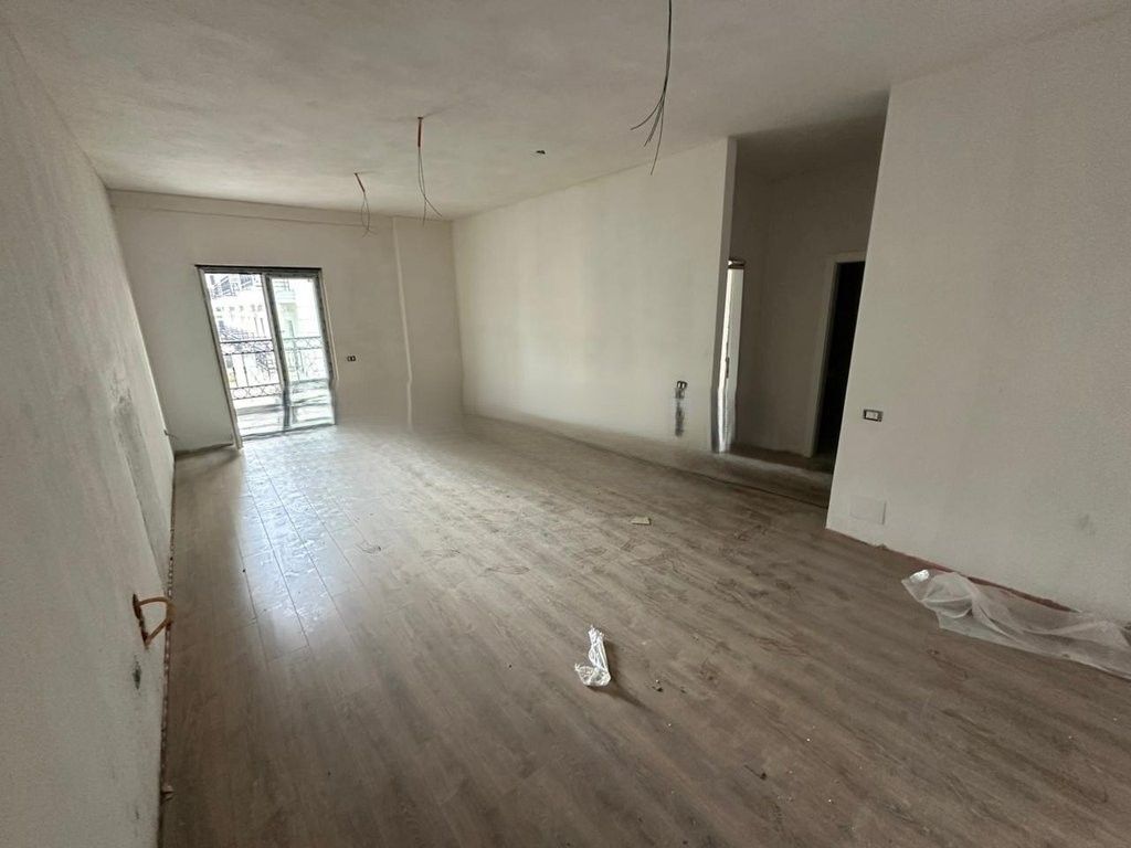 APARTMENT 1+1 FOR SALE AT PORTA TIRANA E RE! 136,000 €