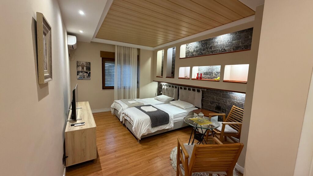 Shitet apartament i investuar për Airbnb – Qendër, 9-katëshe