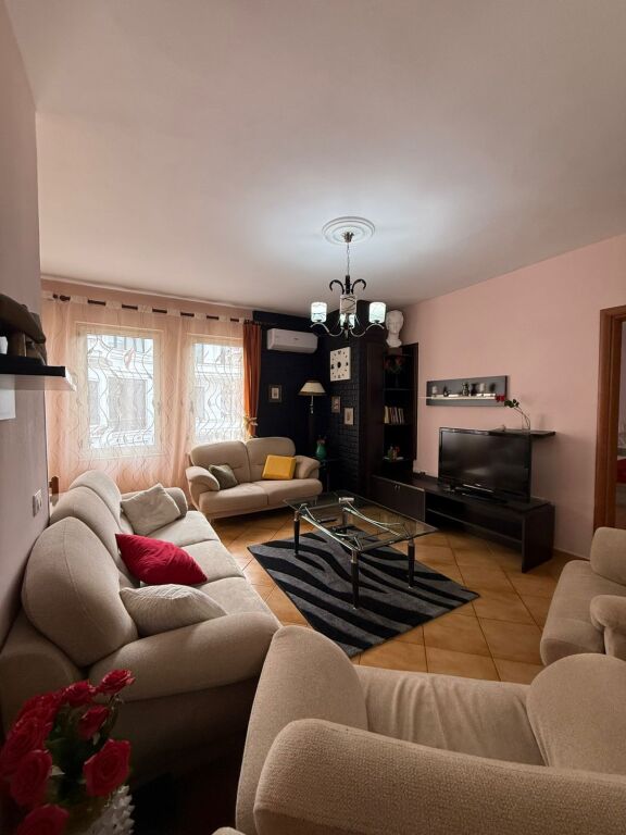 Apartament 2+1+2 me qera tek Kodra e Diellit