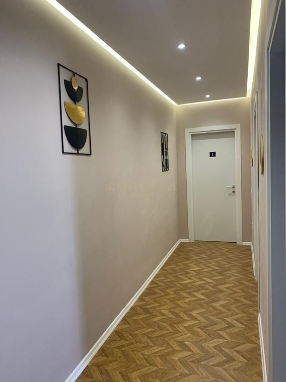 APPARTAMENTO 2+1+2 E POSTO AUTO IN AFFITTO IN VIA DRITAN HOXHA!
