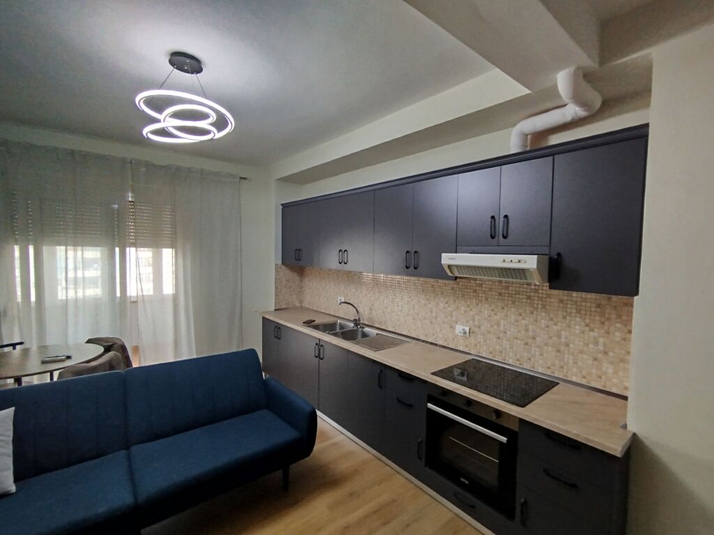 Appartamento in affitto 1+1 presso Komuna Parisit