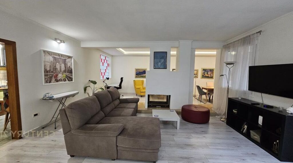 Shitet apartament 3+1+2 ne Bllok!