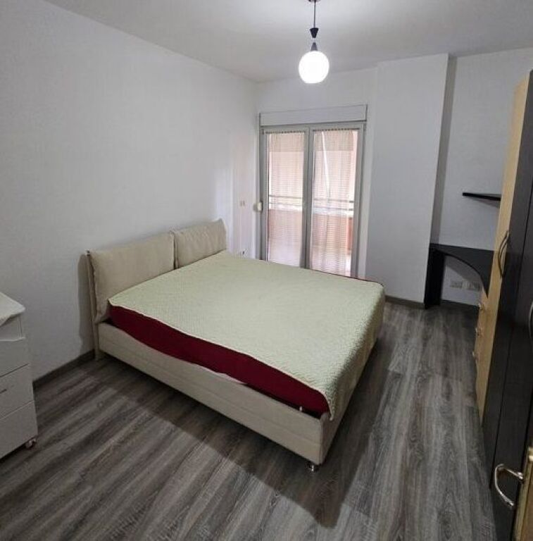 Jepet me qera 2+1+2 tek Vizion Plus