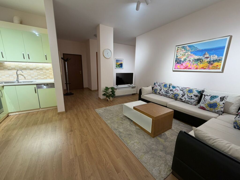 Apartament me qera