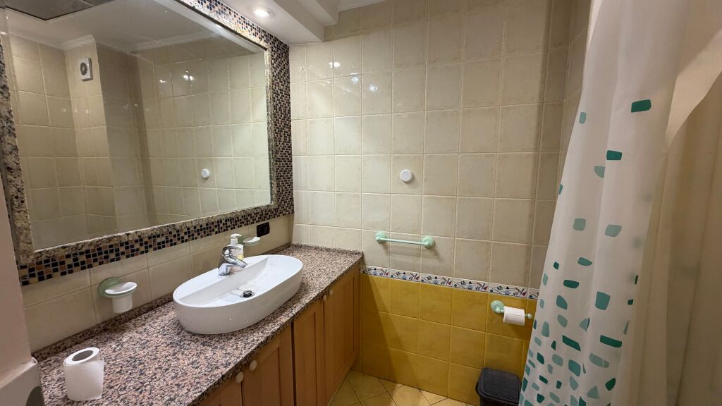 Shitet apartament i investuar për Airbnb – Qendër, 9-katëshe