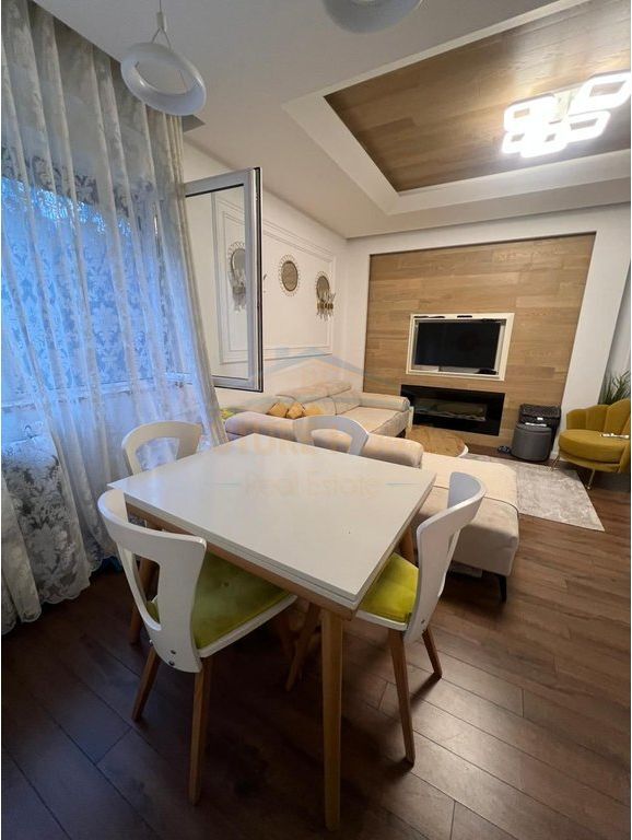 In vendita, Appartamento 2+1+2, Complesso FZ, Lago Secco, Tirana.