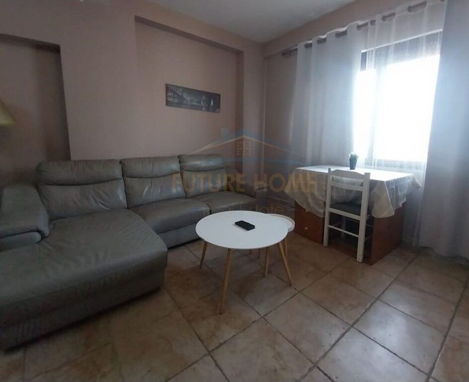 Qera, Aartament 3+1+2, Rruga Haxhi Dalliu.