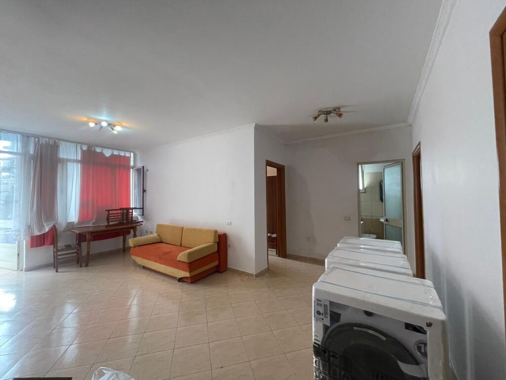 Apartament 3+1 në shitje – Golem