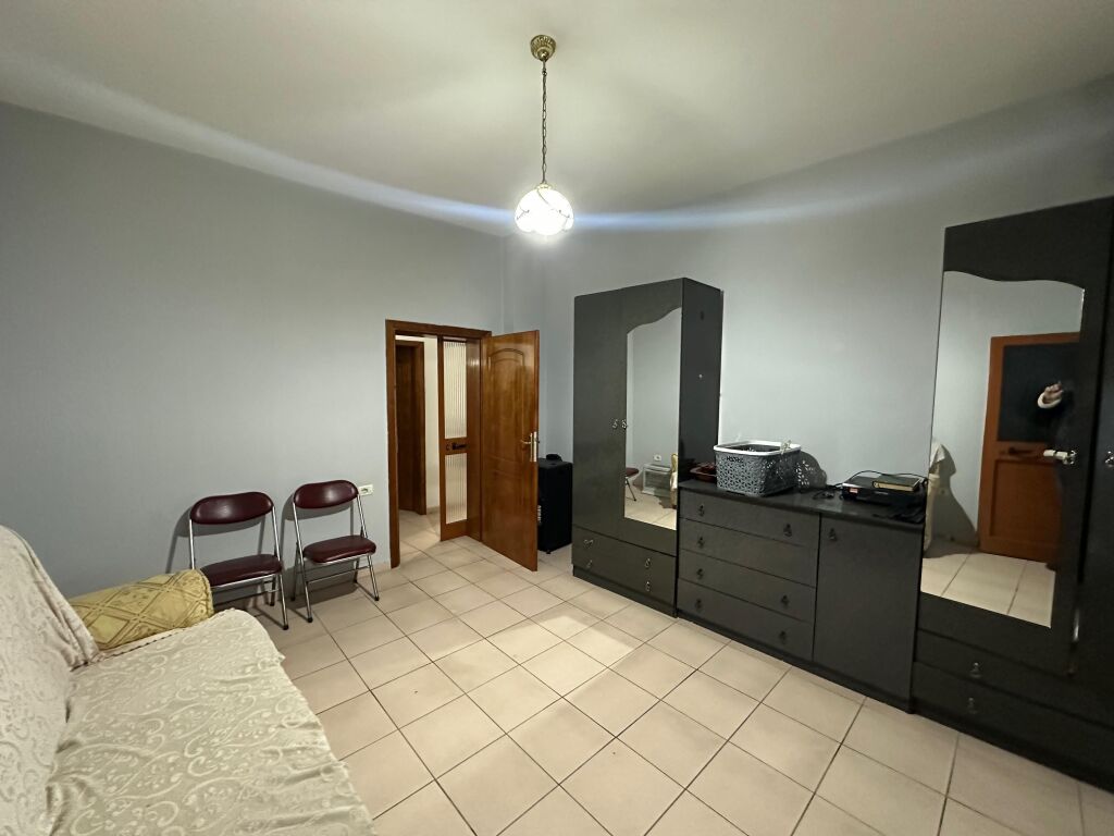Apartament 3+1 në shitje – Pranë Spitalit, Durrës