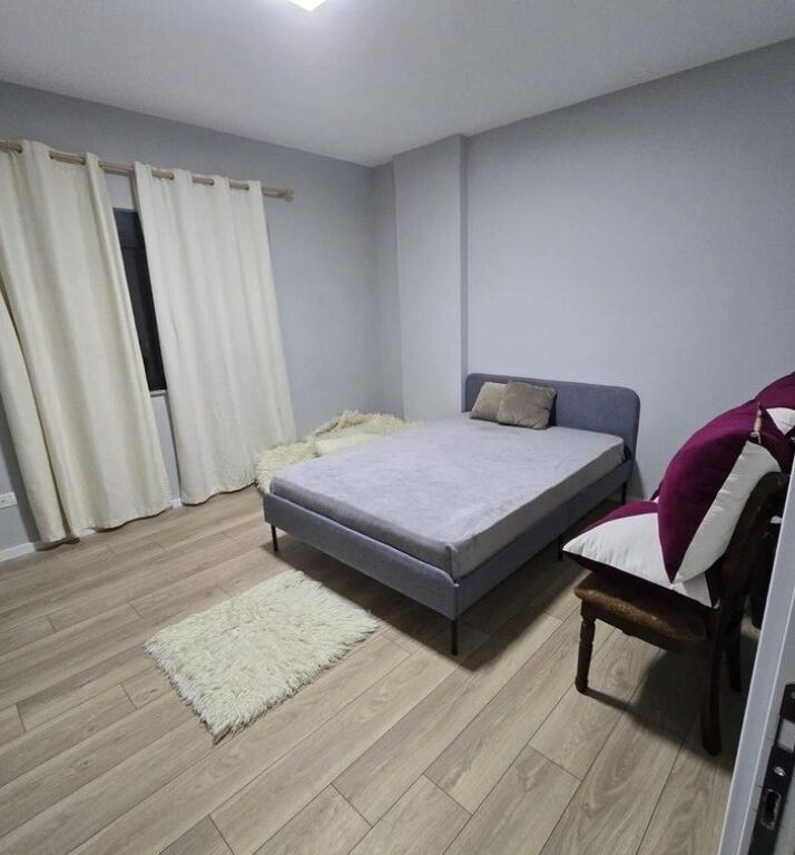 Shtëpi 2+1 Me Qira tek Fresku, Tiranë