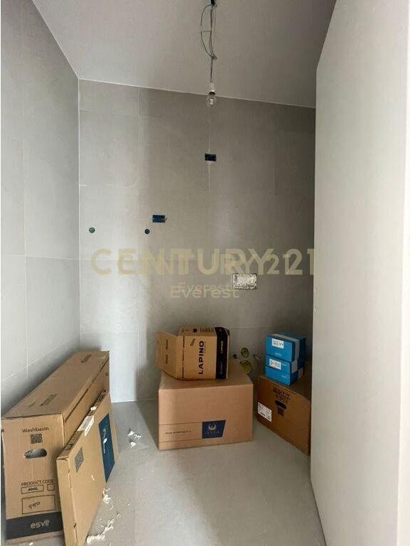 LAKE VIEW – APPARTAMENTO 2+1+2 + POSTO AUTO IN AFFITTO (RESIDENZIALE O UFFICIO)
