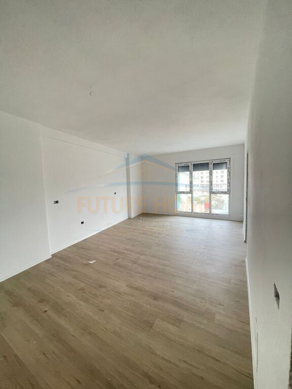 Shitet, Apartament 2+1+2, Bulevardi i Ri, Rruga Jordan Misja. DB39339