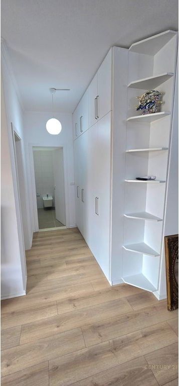 Zogu i Zi, appartamento 1+1 in affitto