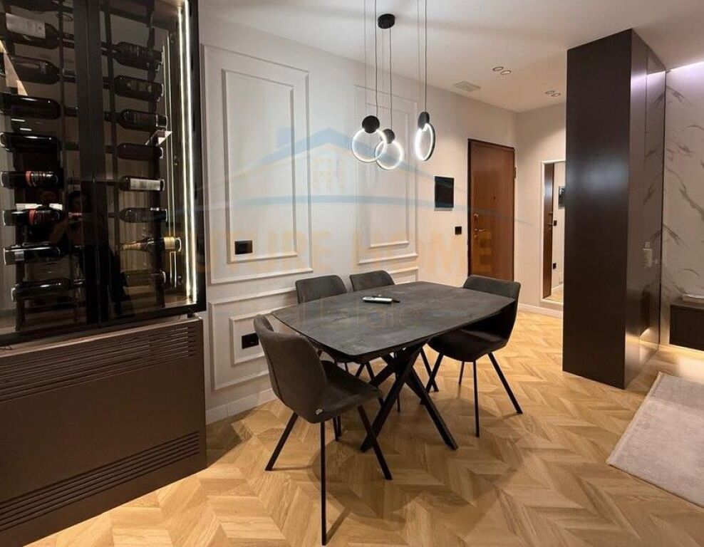 In vendita, Appartamento 2+1+2, Giardino Botanico, Tirana