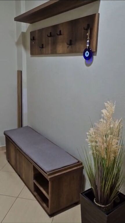 Jepet me qira studio-apartament në Vlorë, zona Skele !