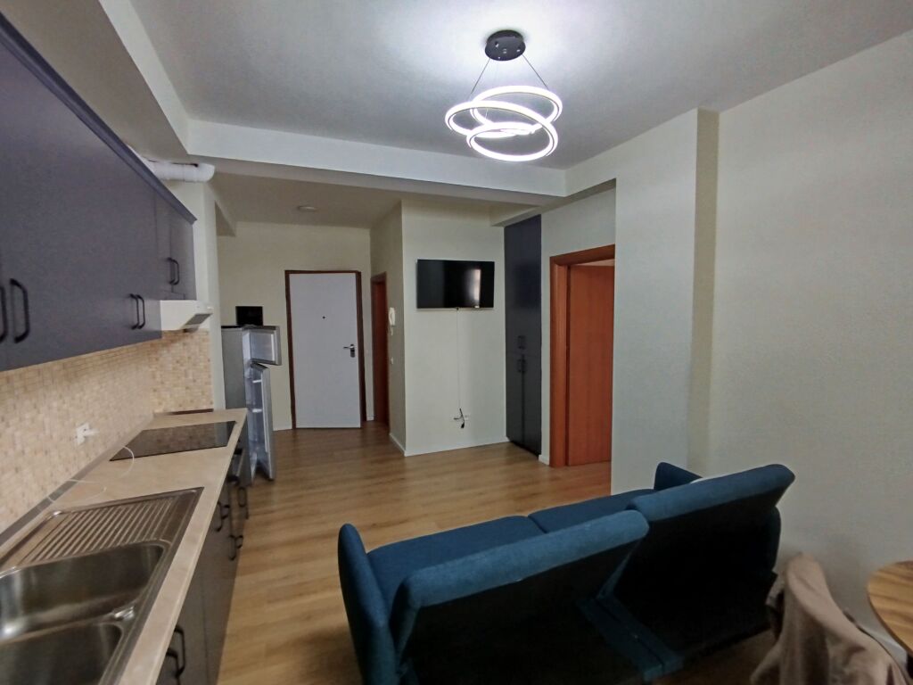 Appartamento in affitto 1+1 presso Komuna Parisit