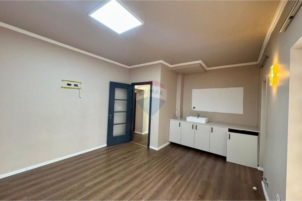 Ambient per qera Komuna e Parisit