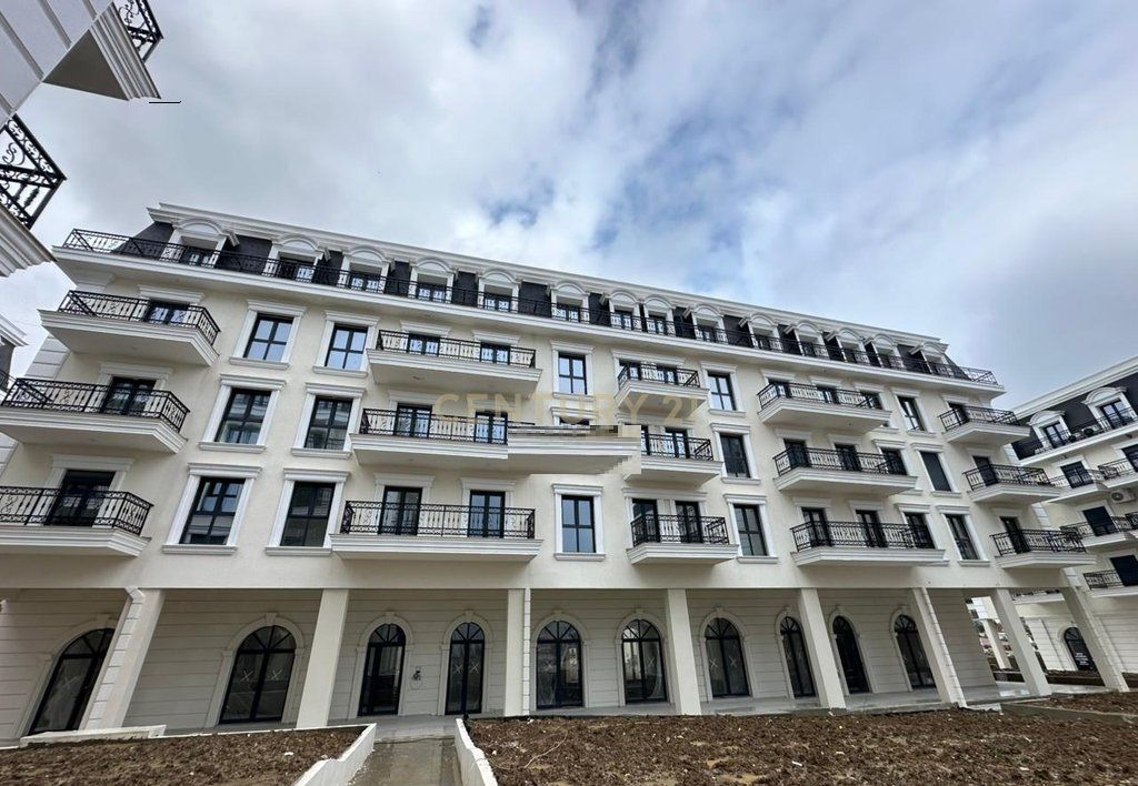 APARTAMENT 1+1 PER SHITJE TE PORTA TIRANA E RE !