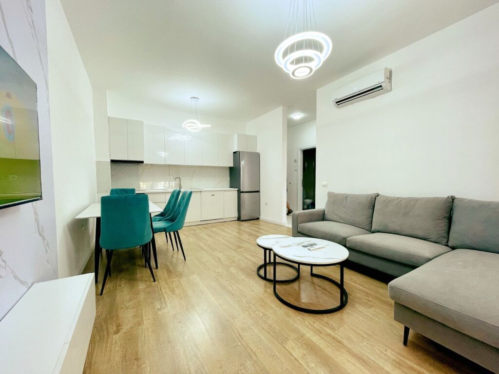 Jepet me QIRA apartament 1+1 afër KIKA 2, Komuna e Parisit