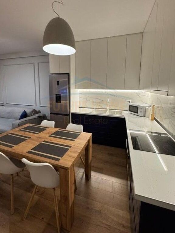 Shitet, Apartament 2+1, Kompleksi "Arlis", Farmacia 10