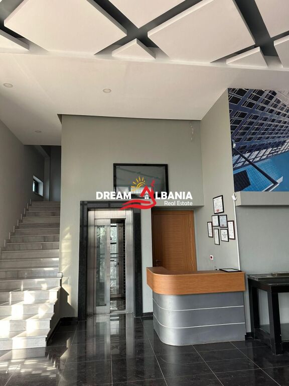 Godine 3 kateshe kapanon ne shitje ne Vore prane Autostrades Tirane-Durres (ID 4181071 ).