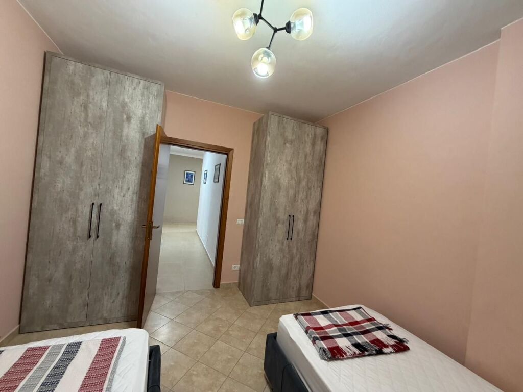 Apartament per qera 3+2+1
