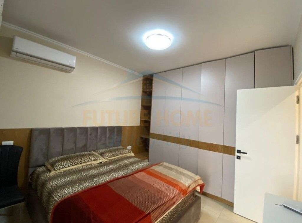 For Rent. 1+1 Apartment, Former Customs, Near Buzi Store, Tirana