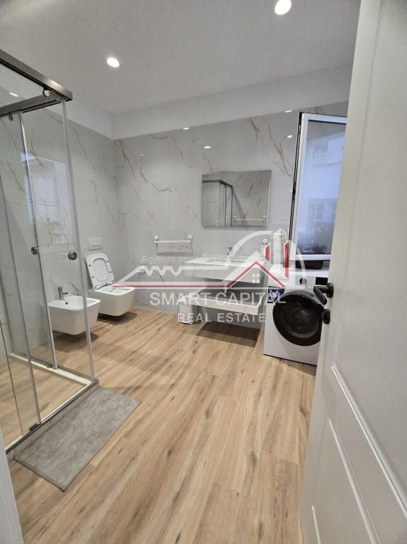 SHITET KATI I 2-TE I NJE NDERTESE PRIVATE VLORE!