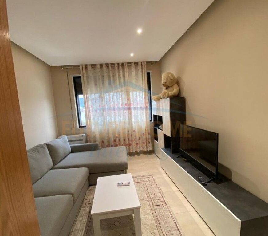 For Rent. 1+1 Apartment, Former Customs, Near Buzi Store, Tirana