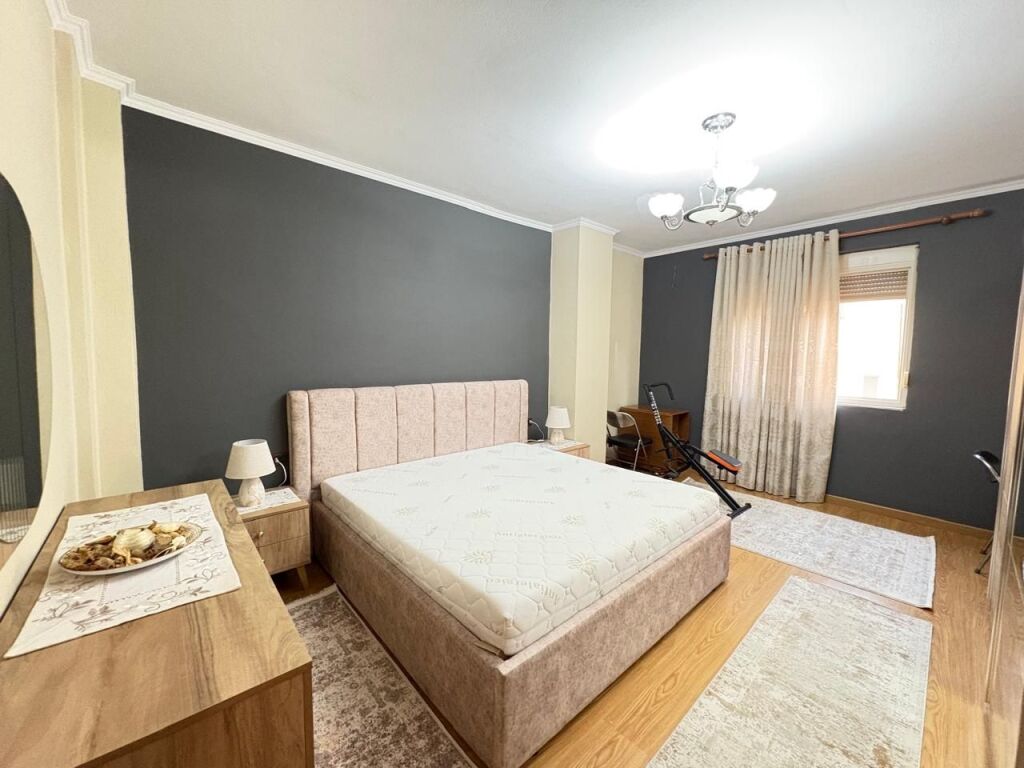 Apartament 2+1+2 për Qira – pranë Gjykatës, Durrës