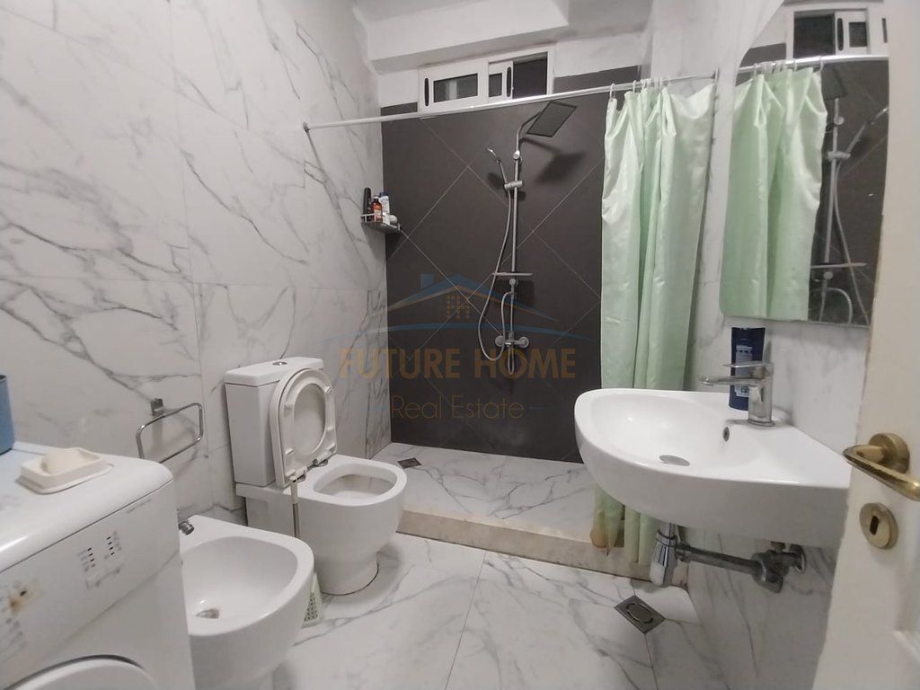 Affitto, Appartamento 3+2, Via Haxhi Dalliu.