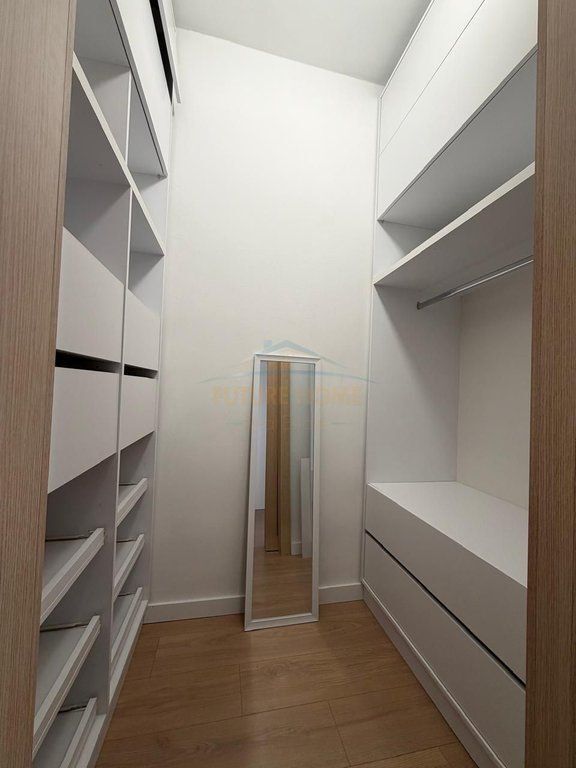 Affitto, Appartamento 1+1, Myslym Shyr, Tirana.