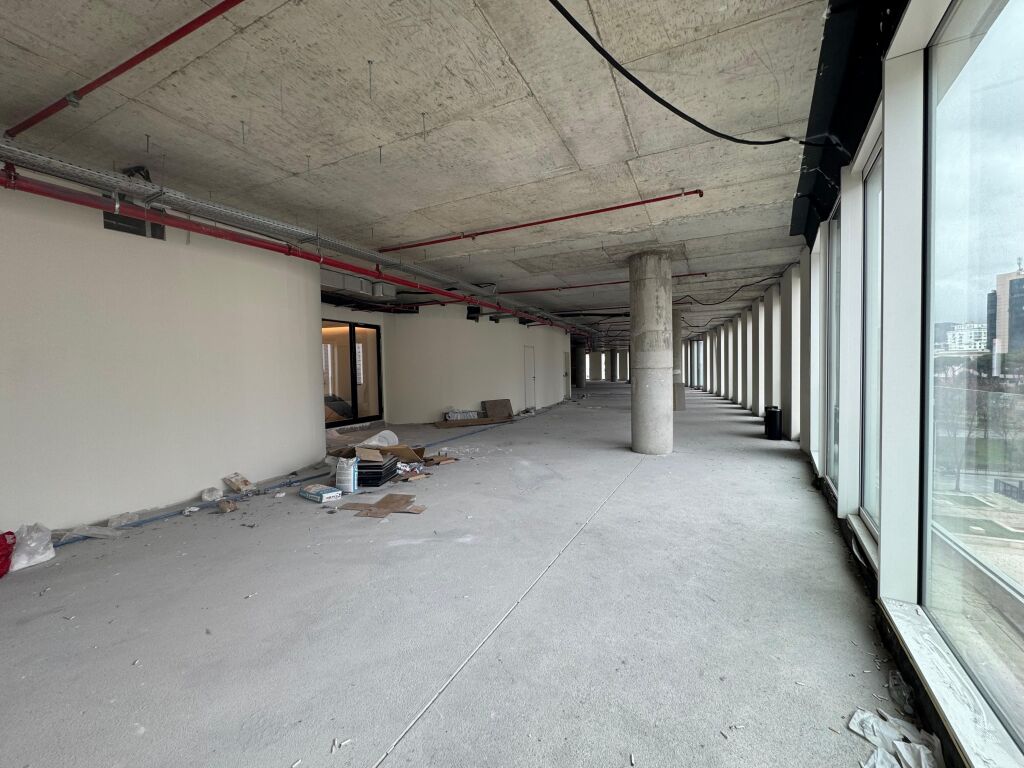 Qira Ambient tek MET Tirana Building!