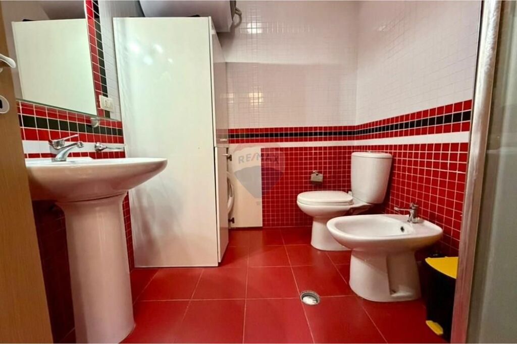 Apartament 1+1 + Parkim për Qira,Liqeni I Thatë