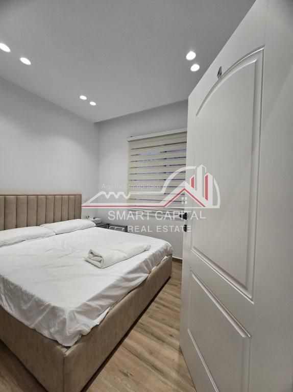 SHITET KATI I 2-TE I NJE NDERTESE PRIVATE VLORE!