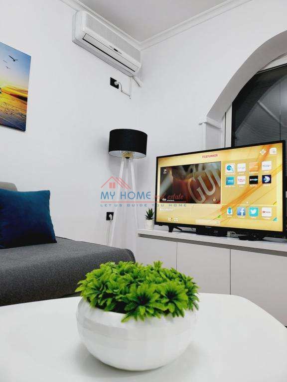 Appartamento 1+1 in affitto vicino alla Scuola Rossa a Tirana