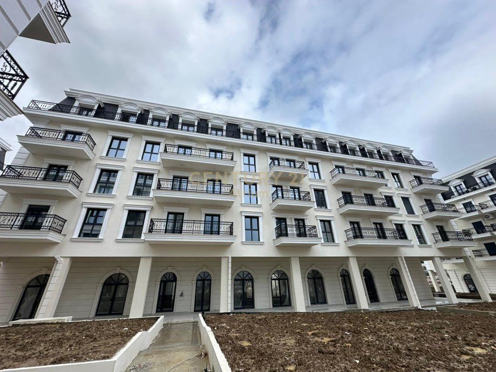 APARTAMENT 1+1 PER SHITJE TE PORTA TIRANA E RE !