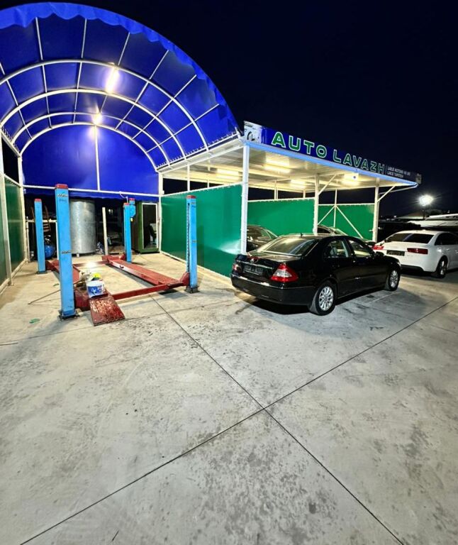 JEPET ME QERA AMBIENT BIZNESI (LAVAZH), TEK TREGU MAKINAVE, DURRES