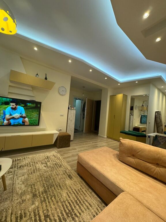 🏡 Apartment 1+1 FOR SALE 📍 At Komuna e Parisit, near Kristal Center💶 Price: 215,000 €