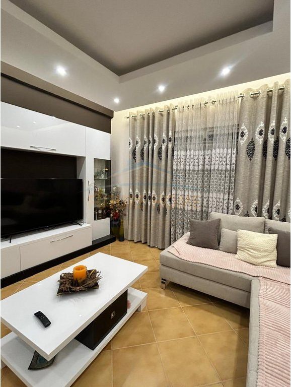 Affitto, Appartamento 2+1, Fresk, Tirana