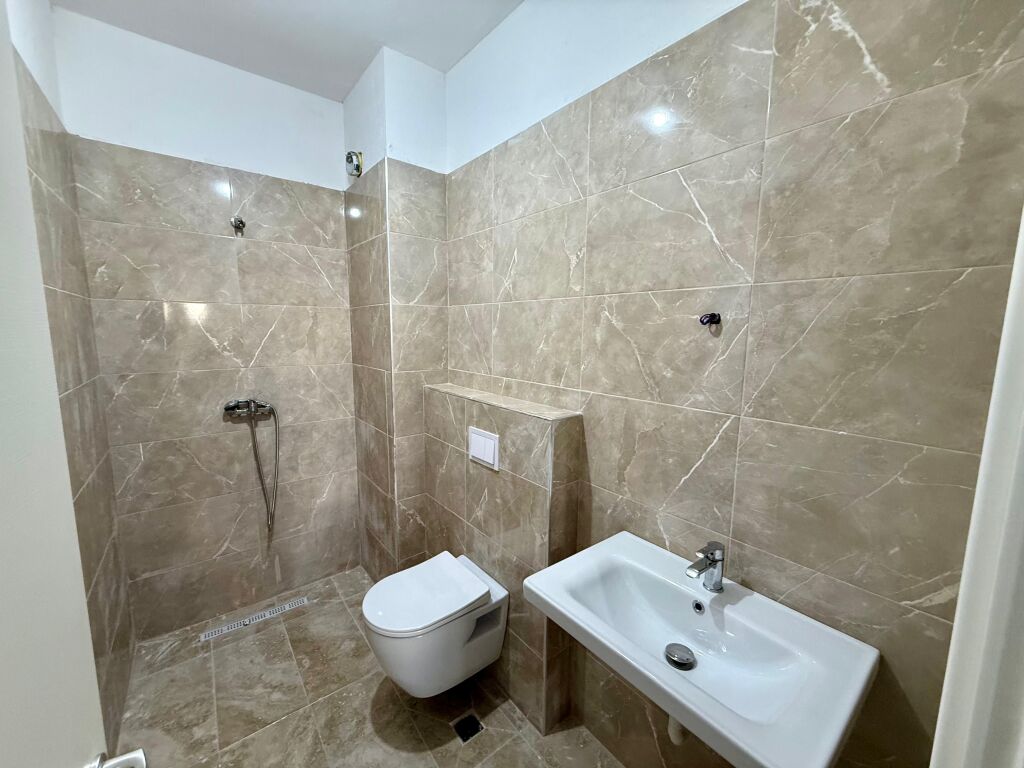 Jepet me qera 2+1+2 Don Boso