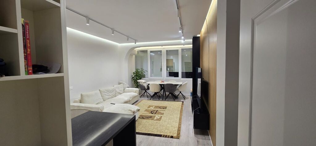 Jepet me qera 1+1 Kinostudio