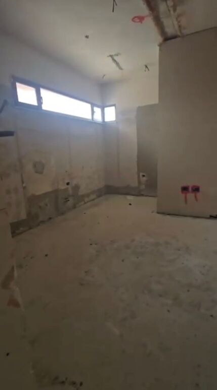 Shitet Apartament 1+1